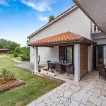 Apartment Tireli - Prc143 By Interhome